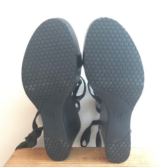Donald J Pliner Gwen Sport-I-Que Black Platform Wedge Sandals Size 8.5 - Picture 7 of 7